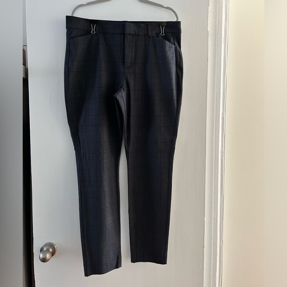 Old Navy High Rise Pixie Dress Pants- Never Worn